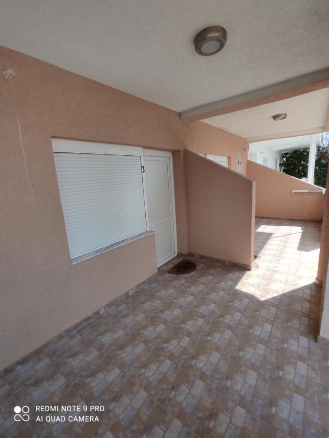 Apartments Anne Petrovac Exterior photo